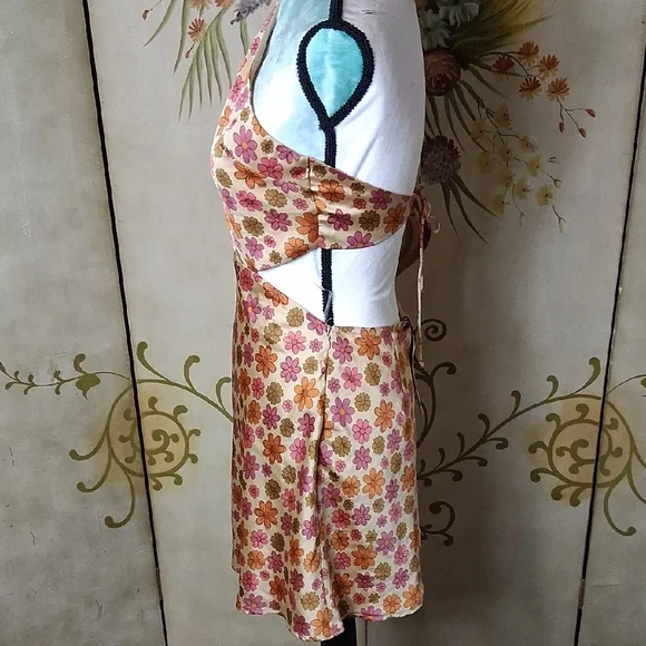 Cotton Candy Pink and Orange Halter Sundress - Picture 2 of 12